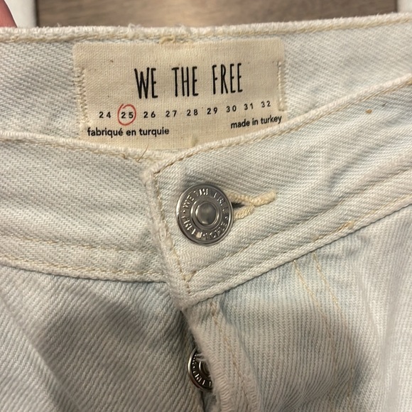 Jeans - Picture 3 of 4